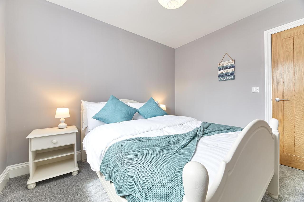Host & - Sea Breeze Holiday home Amble