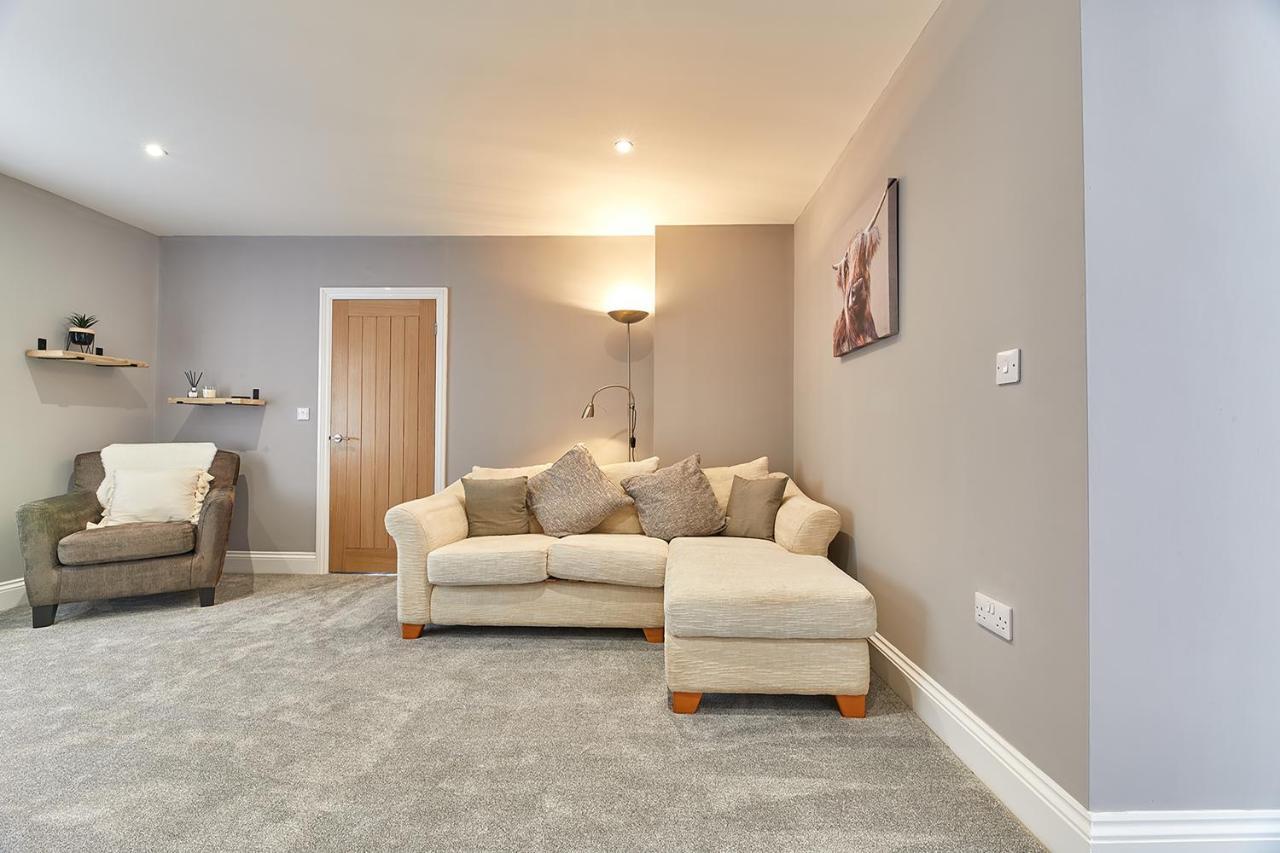 Host & - Sea Breeze * Amble